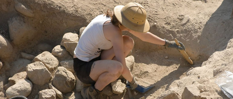 Археолог это кто