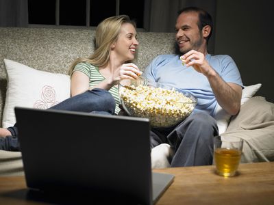 В чем преимущество фильмов online?