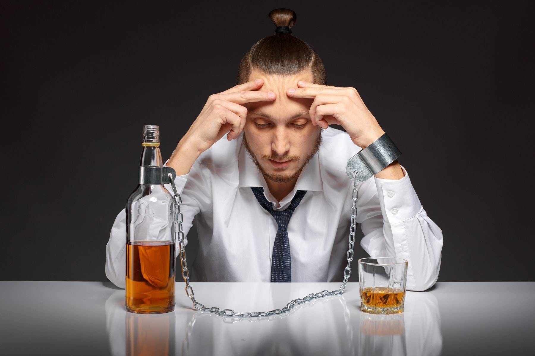С чего начинать лечение алкоголизма?