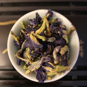Тайский синий чай Анчан: полезные свойства