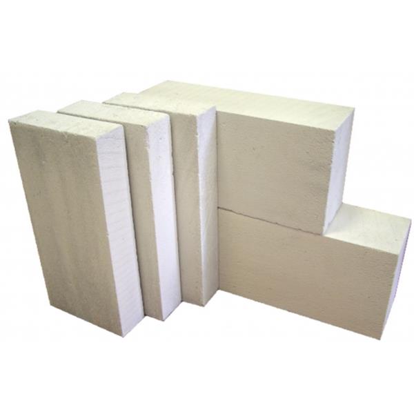 Преимуществоа газоблоков перед деревом и кирпичом в строительстве частных домов