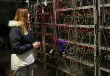 Мантуров: Криптовалюта как платежное средство может быть легализована в России