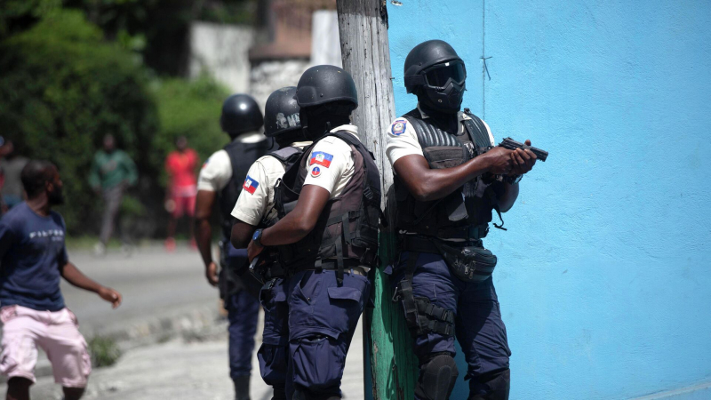 На Гаити неизвестные похитили восьмерых граждан Турции, сообщили СМИ