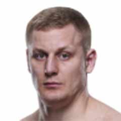 Павлович нокаутировал Льюиса в первом раунде на турнире UFC 277