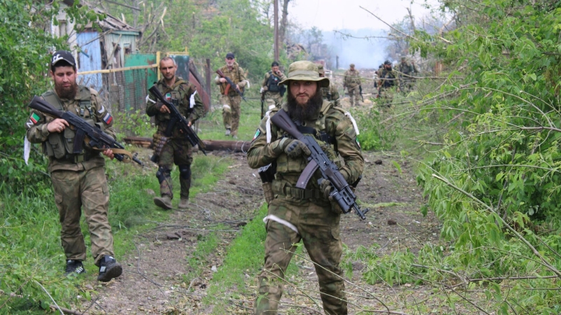 Украинские войска обстреляли два района Донецка и поселок Гольмовский