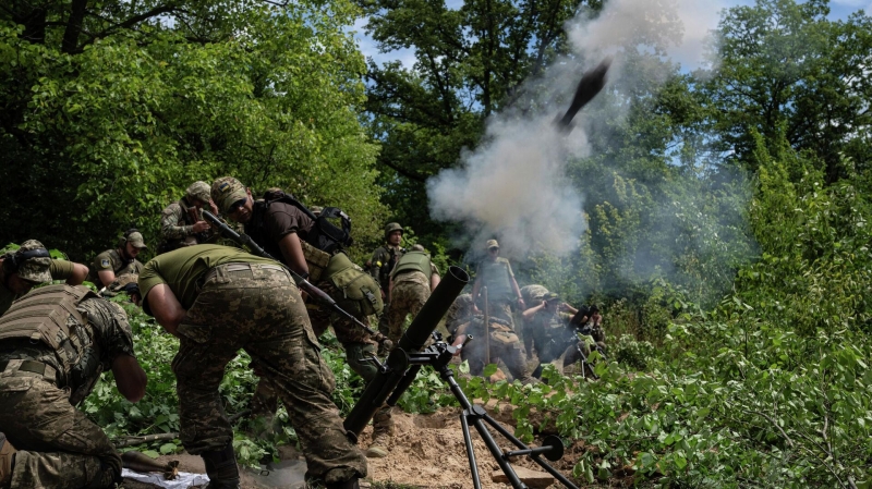 Украинские боевики ведут минометный огонь из жилых домов в Артемовске