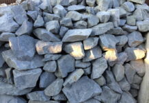 Отделка фасадов облицовочным камнем: характеристики материала и дизайнерские приемы