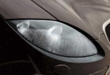 Почему потеют фары авто?