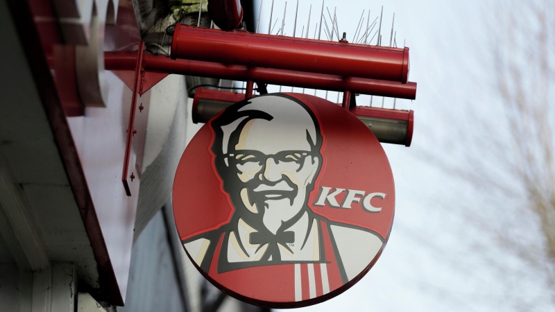 В Германии KFC попала в скандал из-за нацистской рекламы