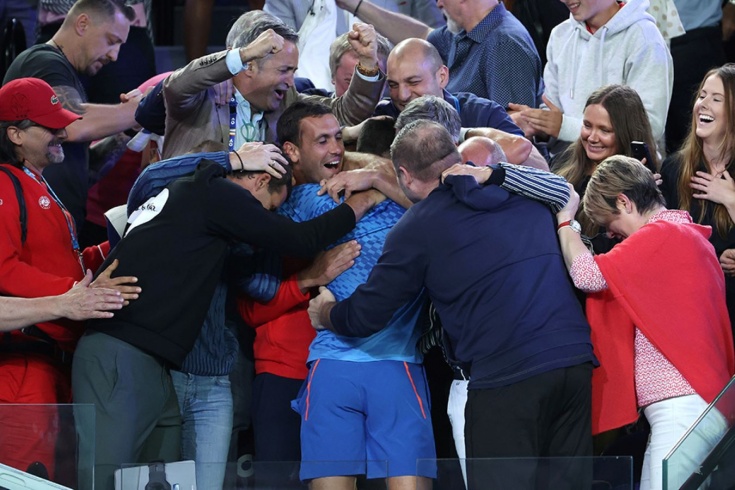 Джокович плакал в боксе команды после победы на Australian Open