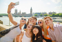 Впервые за границей: как организовать свой отдых