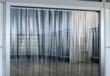 Полосовые завесы ПВХ: виды, особенности и сферы применения