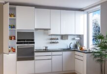 Угловая или прямая кухня: плюсы и минусы