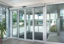 Преимущества алюминиевых входных дверей