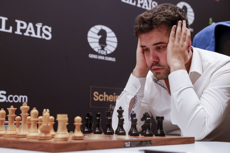 Ян Непомнящий проиграл Дин Лижэню в матче за звание чемпиона мира по шахматам