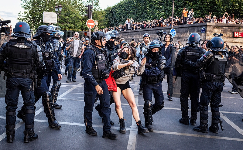 Волна насилия в европейских столицах поднята мафией