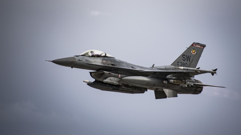 Пентагон назвал передачу Украине F-16 вопросом месяцев