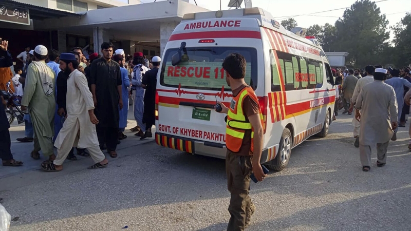В Пакистане произошел взрыв рядом с мечетью, погибли 12 человек