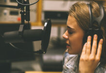 Запись Песен в Музыкальной Студии: Точность и Эмоция