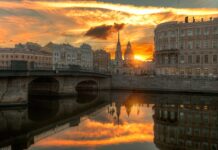 Почему стоит ознакомиться с Петербургом на онлайн экскурсиях