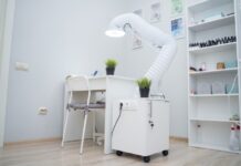 Какую функцию выполняет вытяжка для маникюра