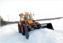 Тракторная уборка снега: Экономия времени и качественная очистка территории