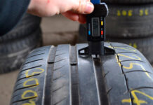 Изношенные шины: какой минимальный остаток протектора по нормам ПДД для зимней, летней и всесезонной резины