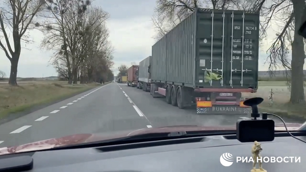 На польско-украинской границе заблокированы почти три тысячи грузовиков