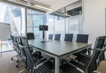 Чем аренда офиса удобнее покупки