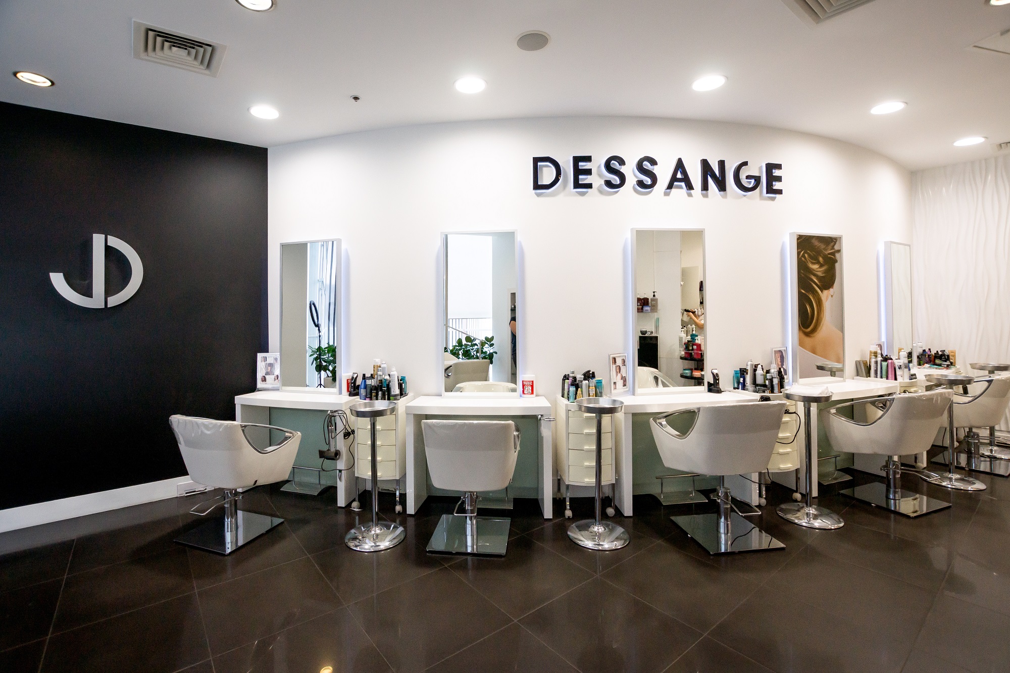 Чем уникальны парикмахерские DESSANGE