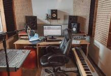 Как студия звукозаписи поможет вам в сочинении песни или ее аккомпанемента