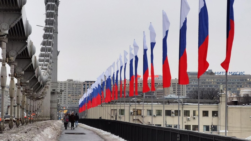 Петр Бирюков: более 2000 флагов украсили Москву ко Дню защитника Отечества