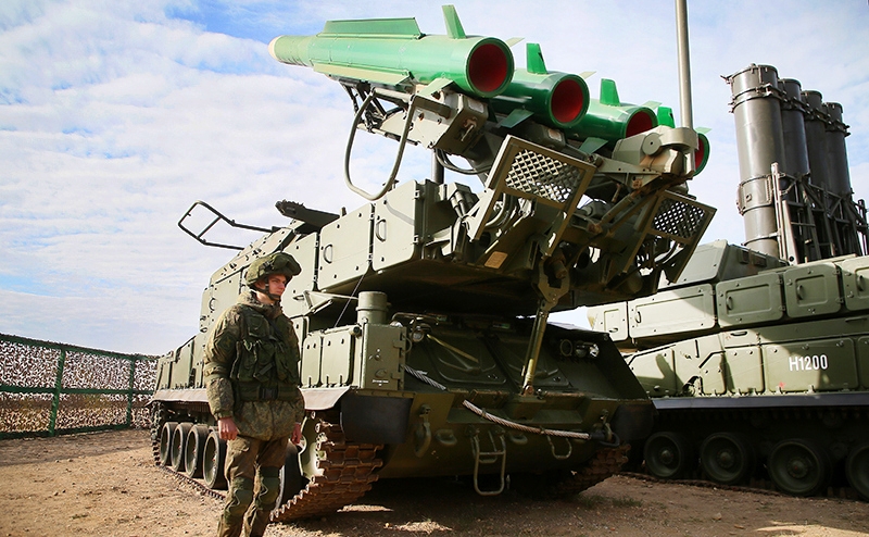 Эндрю Корыбко: Российская система ПВО в Сирии не поможет Ирану, если Израиль нанесет ответный удар