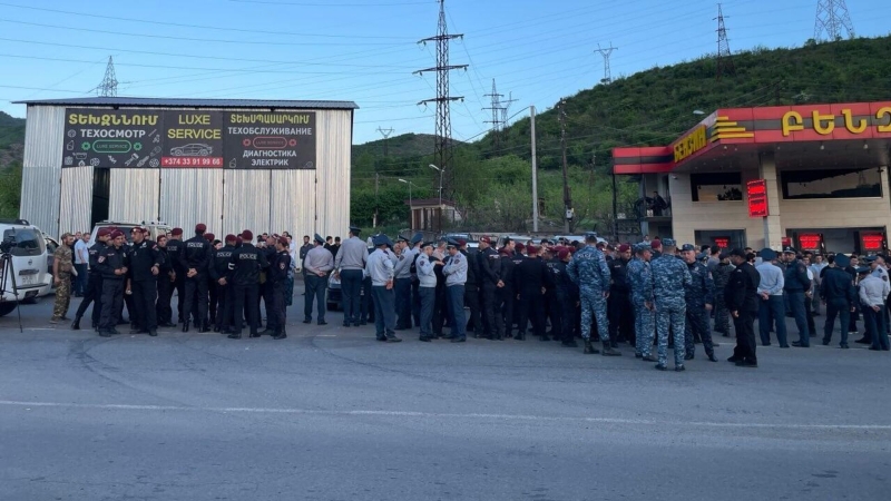На протестах в Тбилиси задержали экс-министра