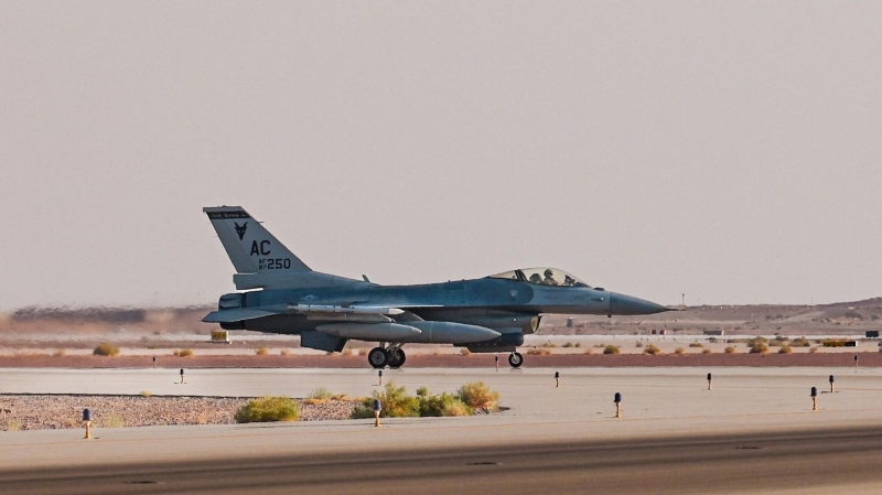 Пентагон назвал число украинских летчиков, обучающихся пилотированию F-16