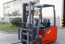 Вилочный погрузчик: мощный и надёжный помощник для бизнеса