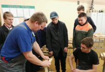 Учитель труда: обучение полезным навыкам и развитие творческих способностей