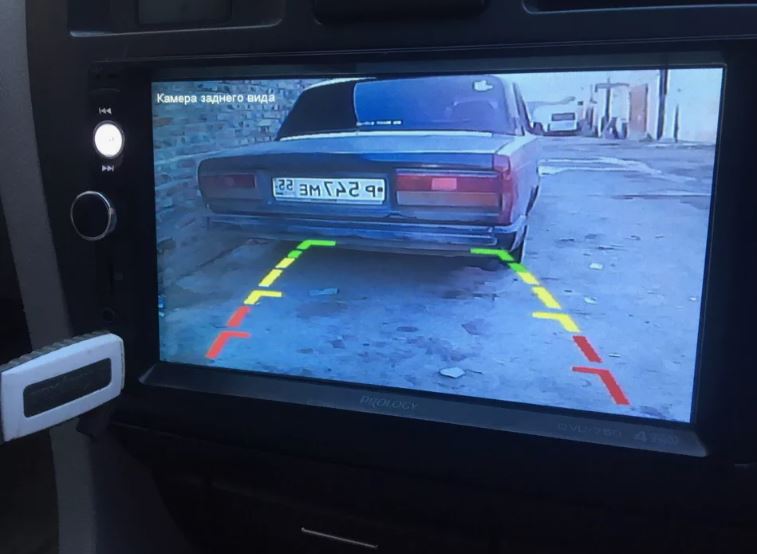 Камера заднего вида: зачем она нужна в автомобиле и как работает