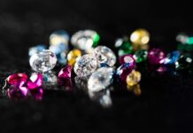 Эксперт Родин рассказал, почему не стоит инвестировать в драгоценные камни — Российская газета