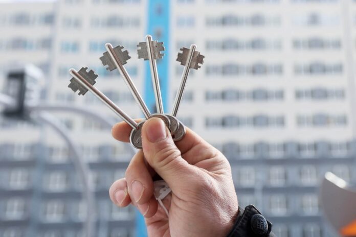 Юрист Хаминский: Биометрия упростит сделки с недвижимостью — Российская газета