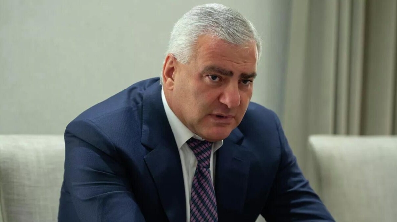 В Гюмри верующие помолились в поддержку арестованного архиепископа
