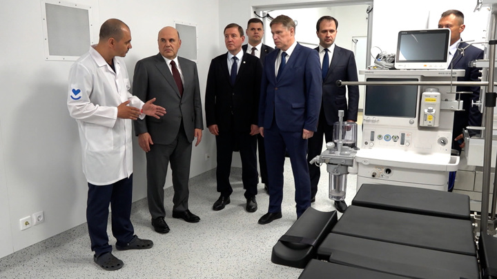 Мишустин посетил строящееся модульное отделение больницы в Горно-Алтайске - Новости на Вести.ru