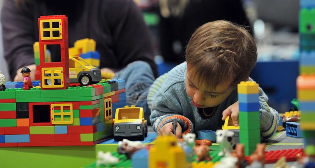Лего для всей семьи: играем и развиваемся вместе