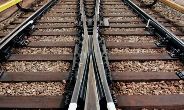 Стрелочные переводы: разветвления стальных путей в железнодорожной паутине