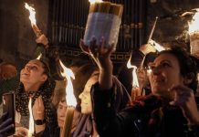 Схождение Благодатного огня 2025: когда проходит, значение для верующих