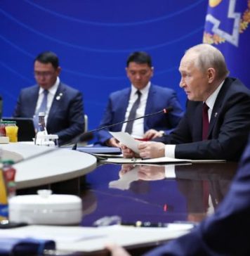 В ходе визита в Киргизию Путин сделал «ход конём», усилив скакуна «офицером»