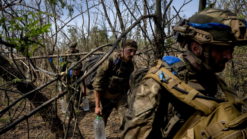 Боевики ВСУ украли весь алкоголь из магазина в Сумской области