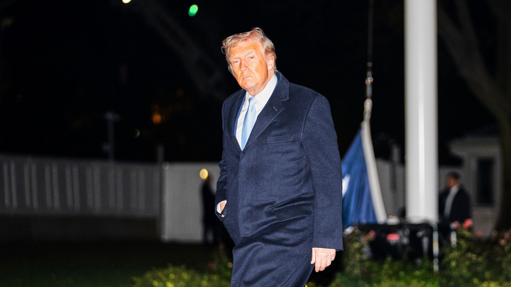 Эксперт Кузник указал на быстрое угасание умственных способностей Трампа — Новости на Вести.ru