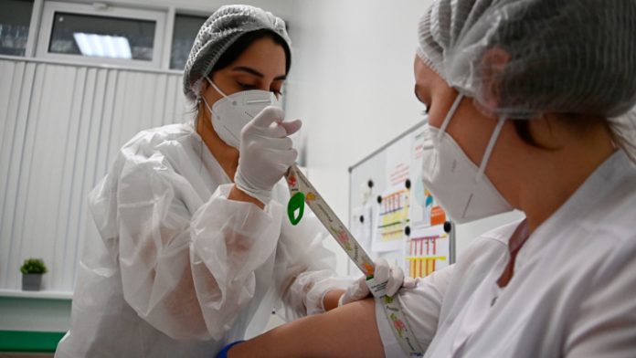 Эксперт Роспотребнадзора оценил сезонную вакцину от гриппа — Новости на Вести.ru