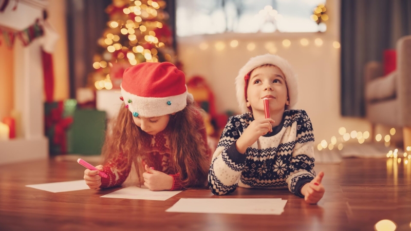 Как украсить комнату на Новый год 2026: тренды и идеи новогоднего декора